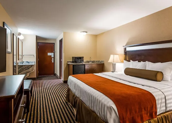 Best Western Plus Prairie Inn